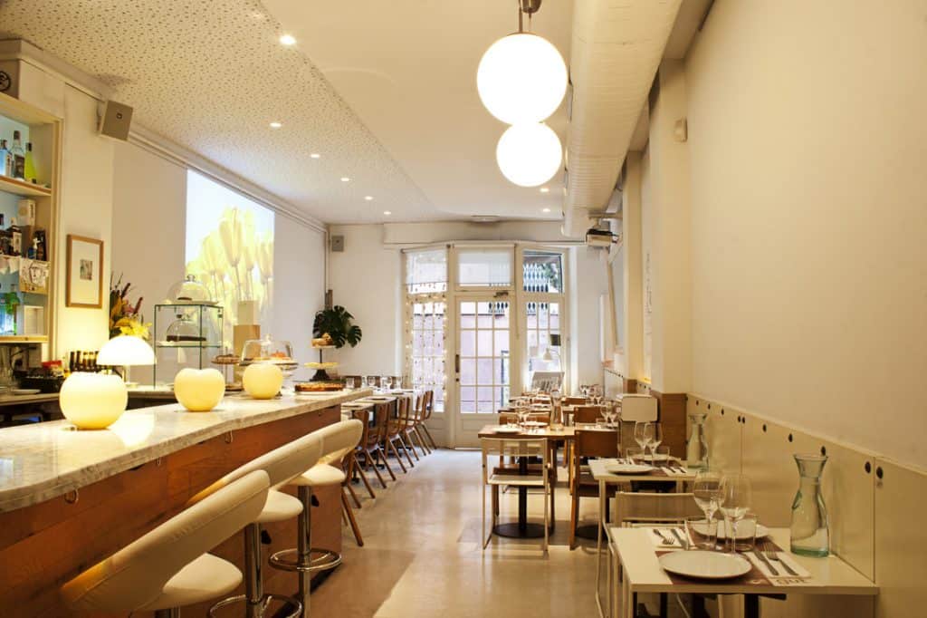 Gut Restaurant Interior