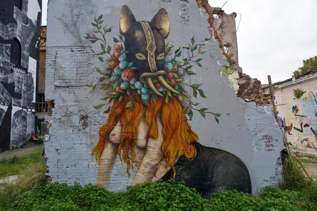 La Escocesa, Miss Van Mural