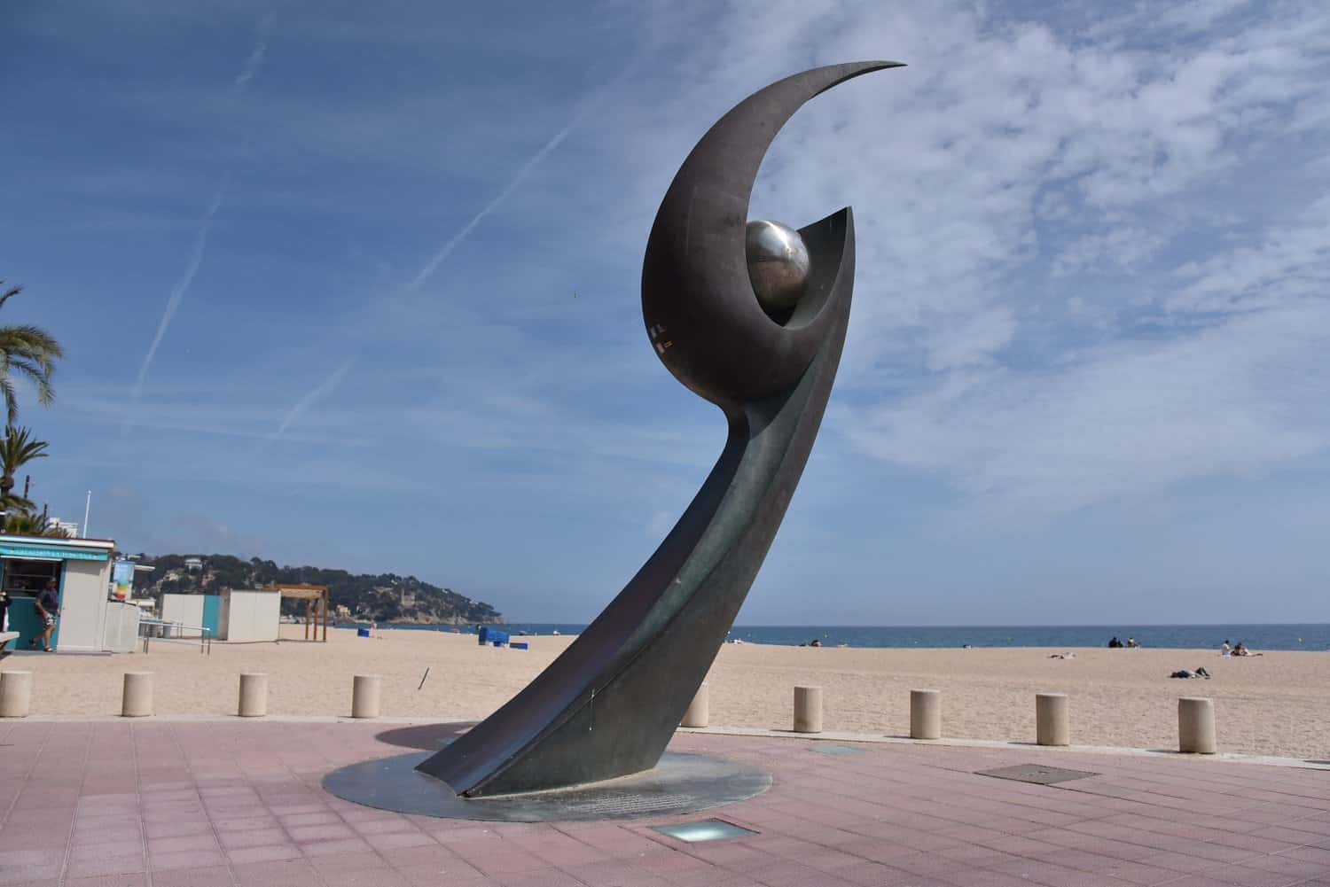 L’Esguard by Rosa Serra