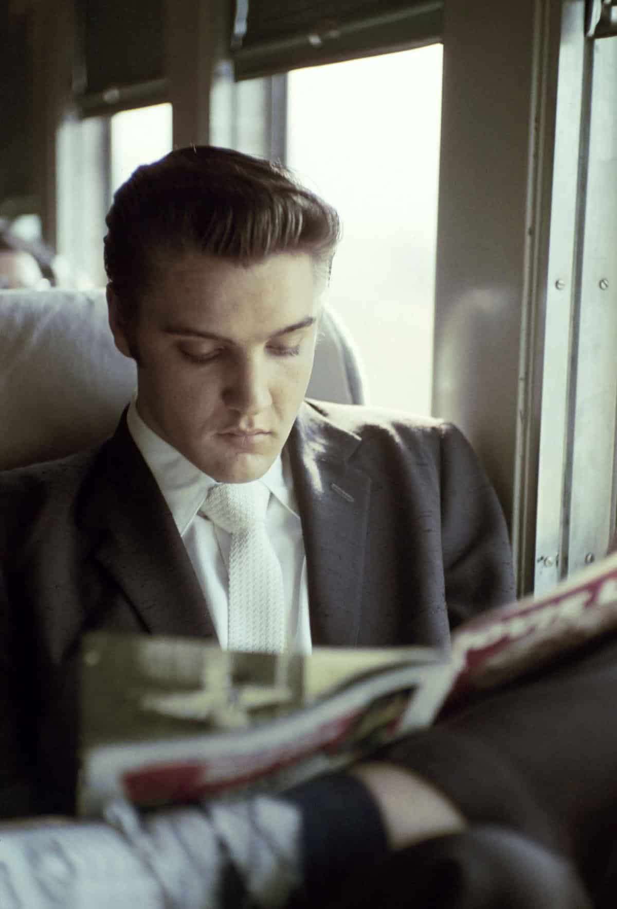 Alfred Wertheimer Untitled (Elvis Presley), Chattanooga, Tennessee 1956 © Alfred Wertheimer / MUUS Collection