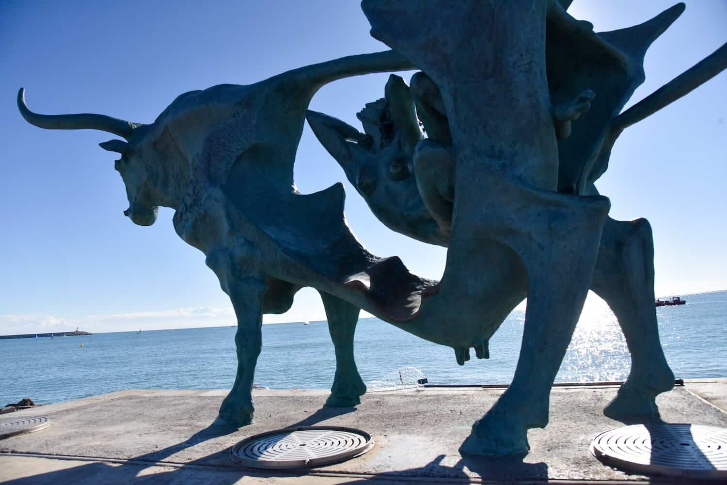 Pasífae by Óscar Estruga