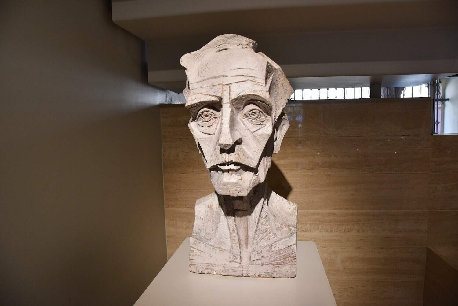 Bust of Francesc Macià by Josep Subirachs at Biblioteca Museu Víctor Balaguer